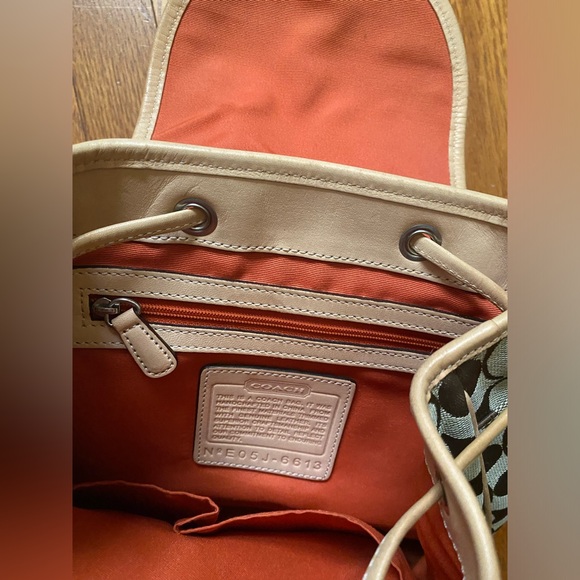Coach backpack - Picture 2 of 6